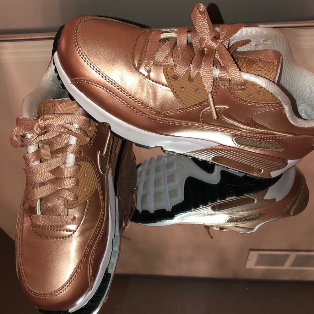 Brand new Air Max’s lightly worn once